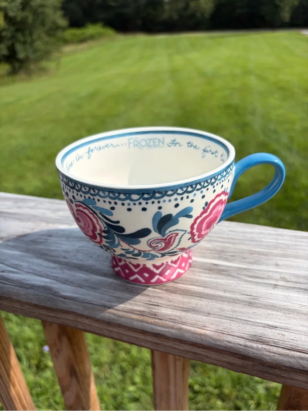 Disney FROZEN BROADWAY MUSICAL Large Tea Mug Coffee Cup Arendelle Rosemaling